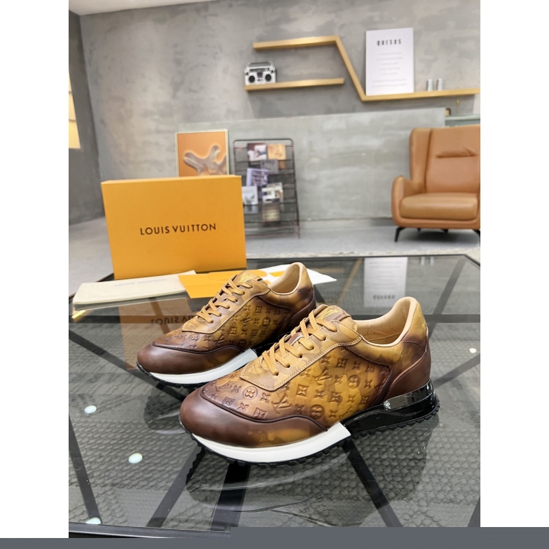 l**is V*t*n sneakers